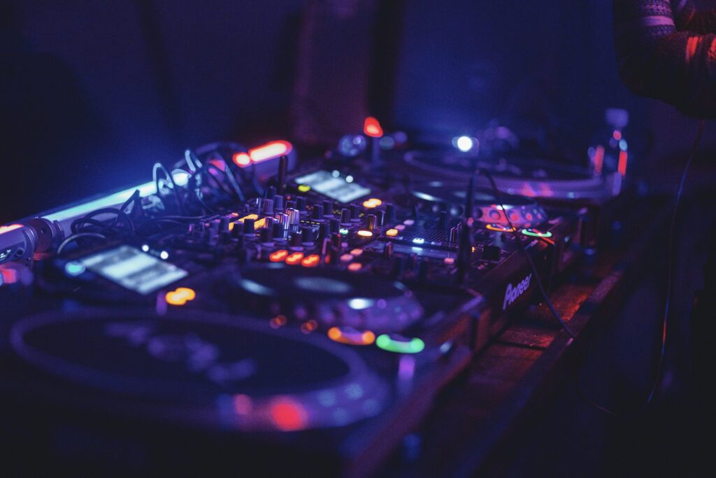 Music Giants Sue Anthropic, and Name Its Founders
